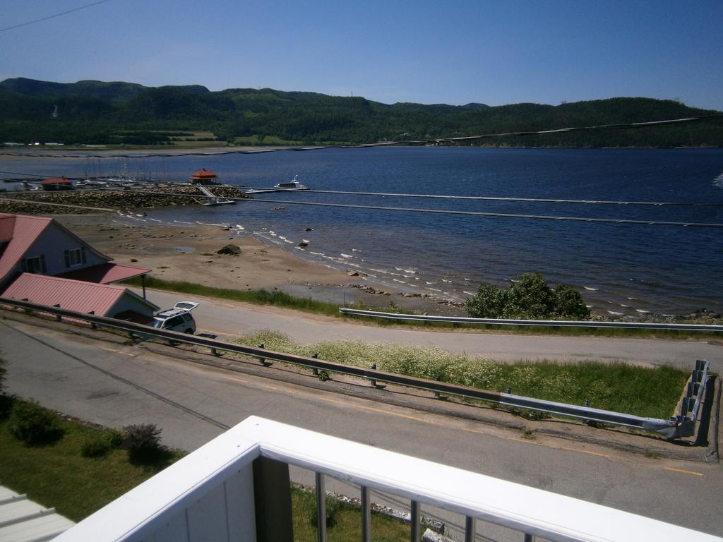 Apartement Mirador Du Fjord L'Anse-Saint-Jean Exterior photo